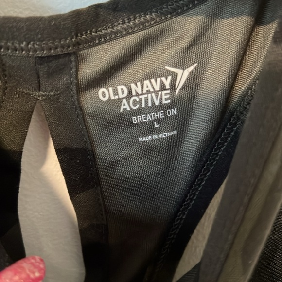 Old Navy Active Camo tank - Picture 2 of 4